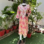Cream Pink Printed mulmul cotton chikankari kurta