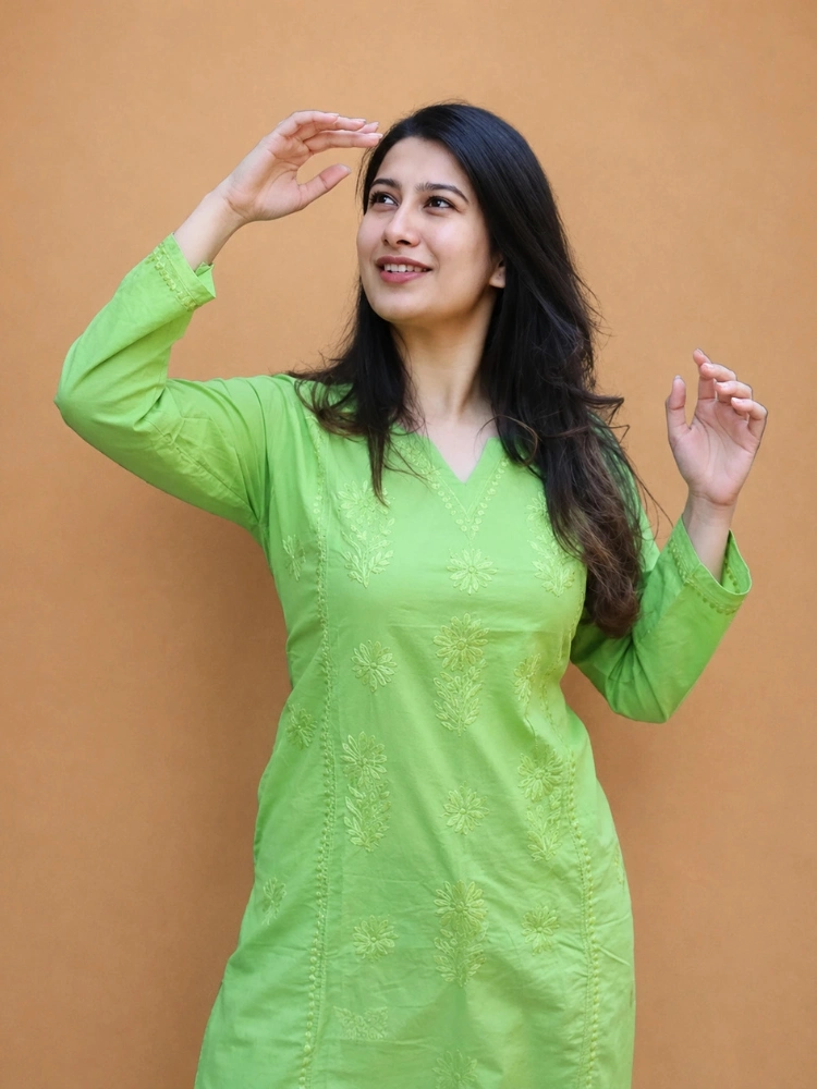 White Kota Cotton Chikanakari Dupatta With Hand Embroidery