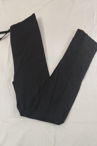 blackpant-2.jpg