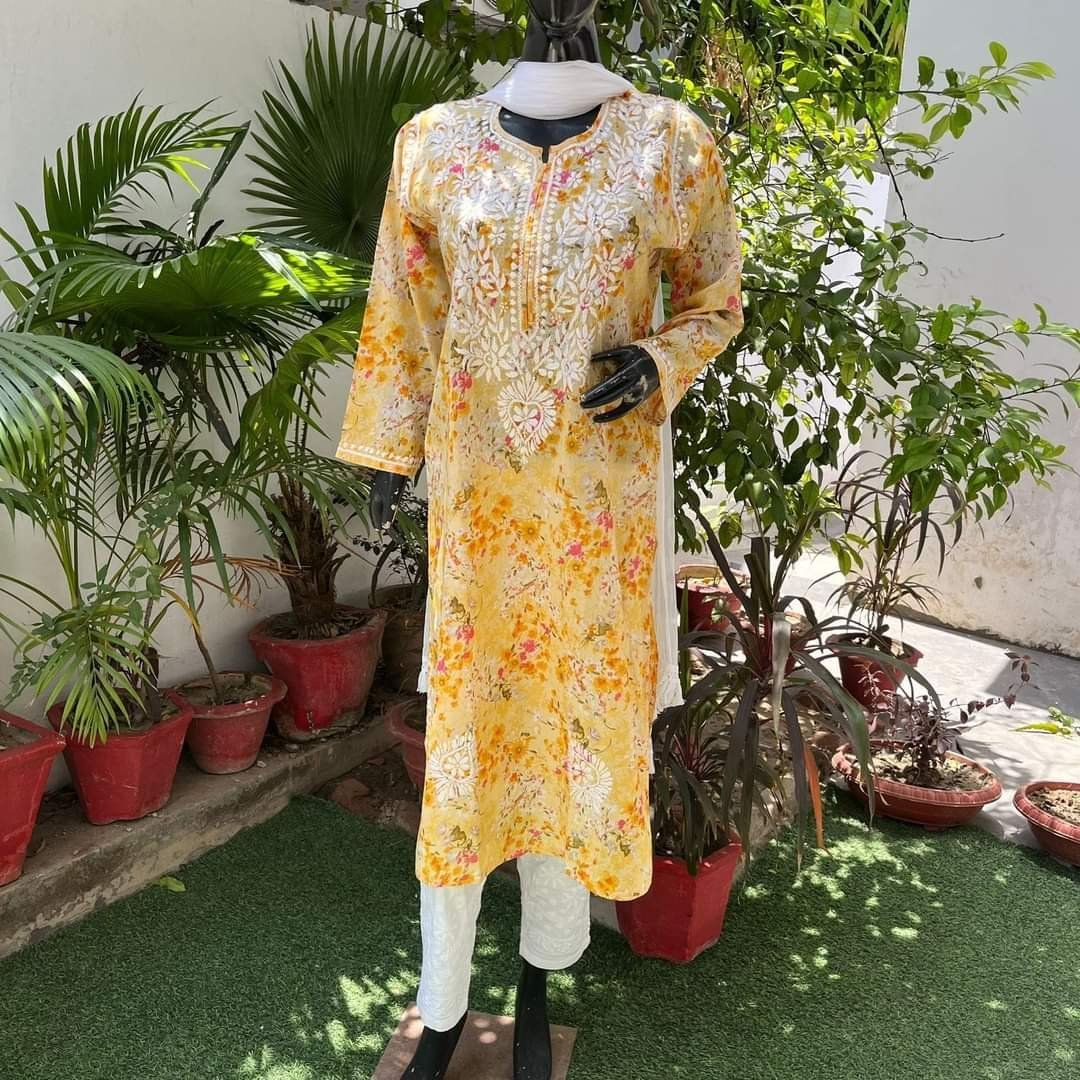 Yellow-mulmul-chikankari-kurta.jpg